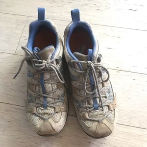 Nonslip Hiking shoes (size 9)